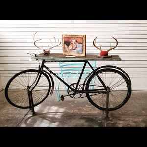 Meet your Posher, Johnny